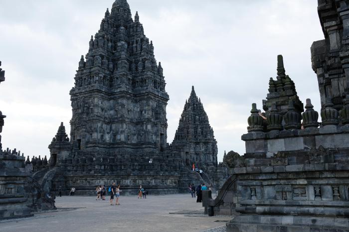 Guide to prambanan temple indonesia