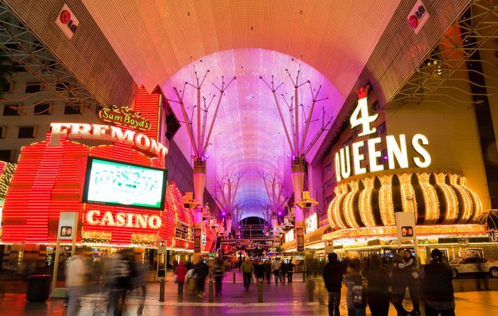 How to gamble in las vegas like a local