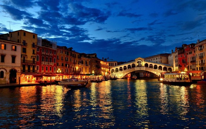 Venice vs florence italy