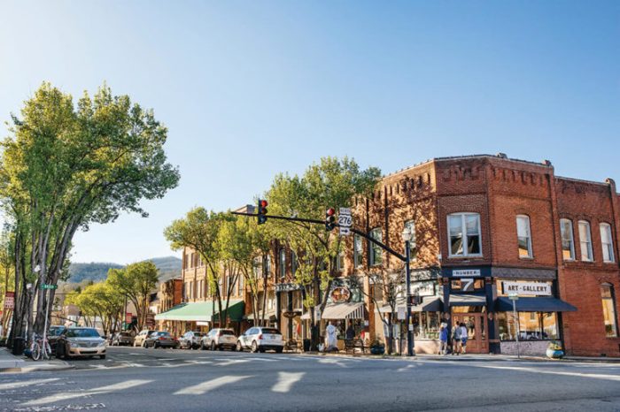 Brevard north carolina travel guide