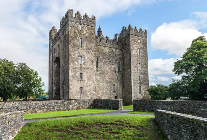 Ireland ends covid restrictions for incoming travelers