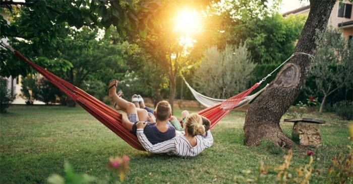 Ark inflatable hammock tent