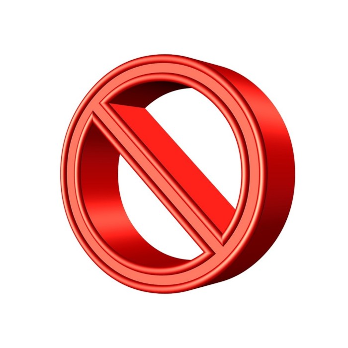 No eating walking japanese city