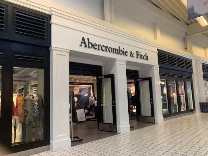 Robert Dyer @ Bethesda Row: Coach, Abercrombie reopen; Smart Toys ...