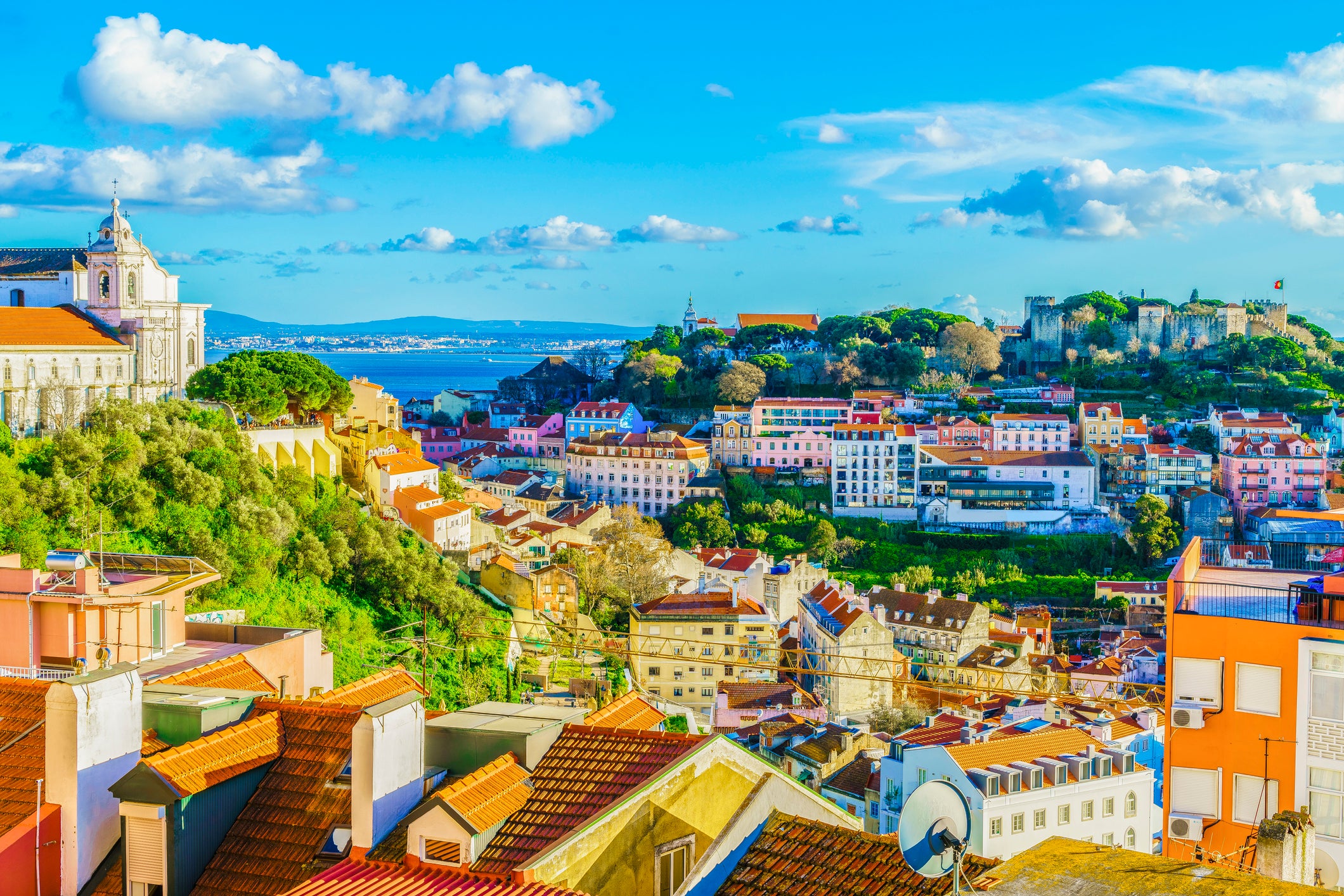 Lisbon: The Luminous City of Seven Hills – A Comprehensive Travel Guide