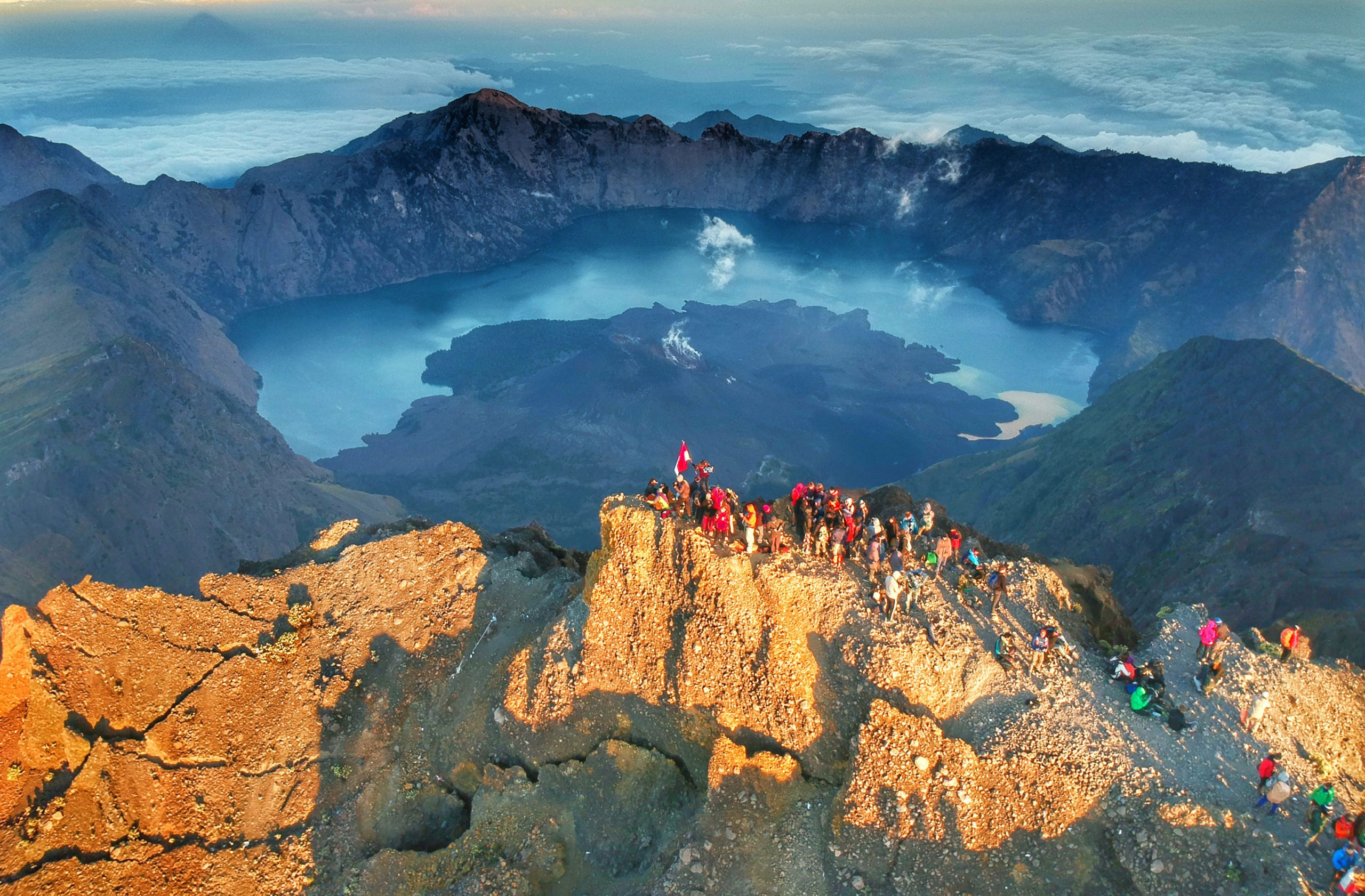 Mount Rinjani: A Majestic Ascent into Lombok’s Heart