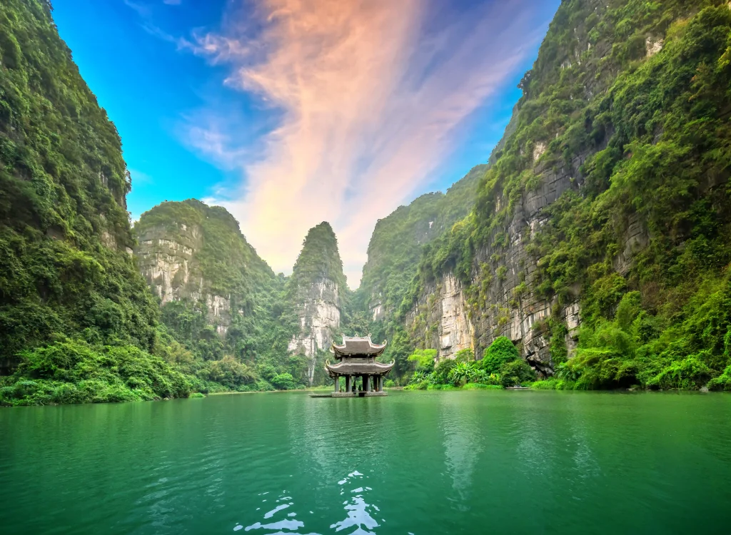 Thrilling Adventures in Vietnam With Complete Travel Tips